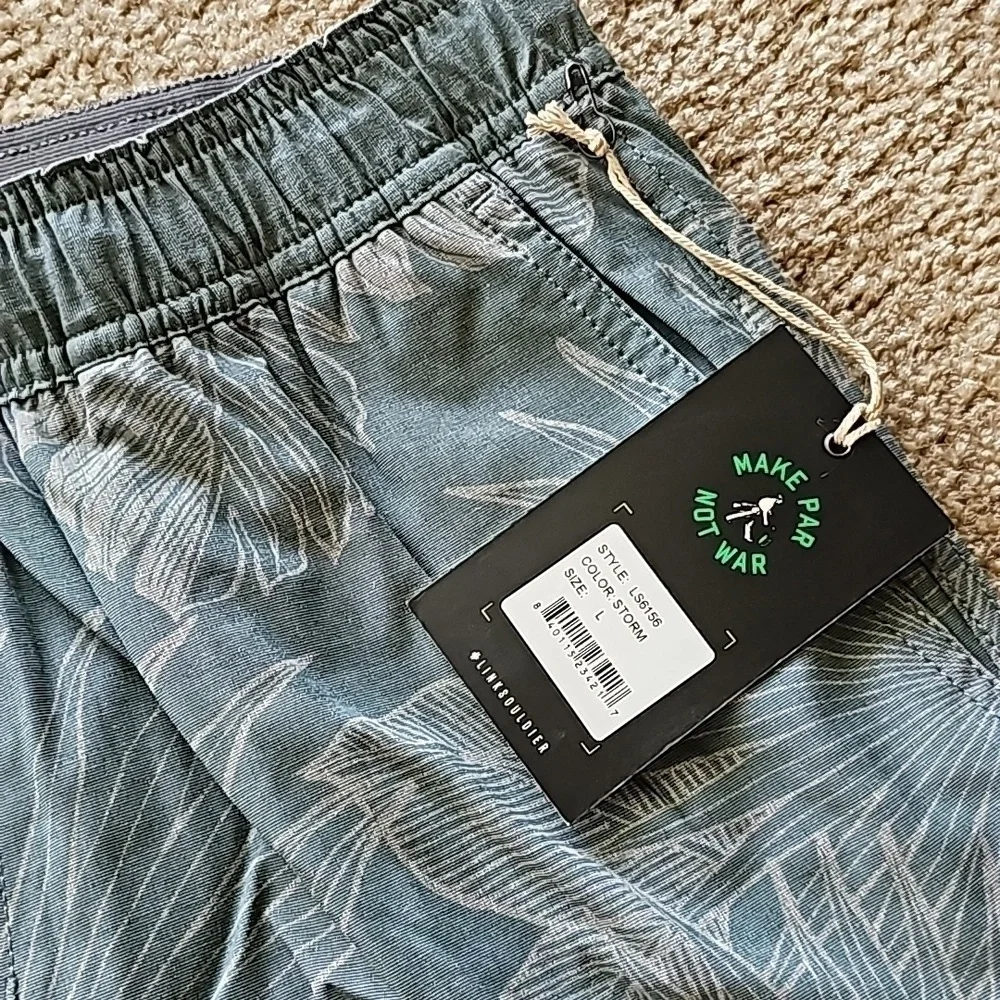 Linksoul Saturday Short Large Storm NWT